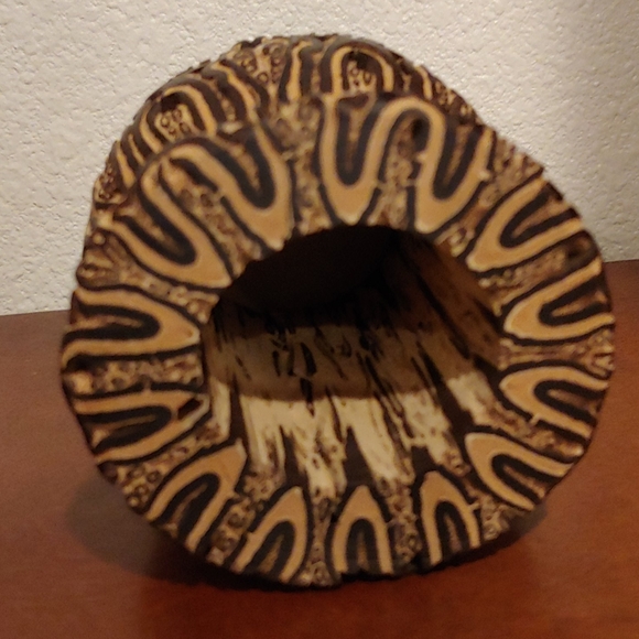 Vintage New Zealand Ponga Hand-Craft Wood Vase - Picture 4 of 5